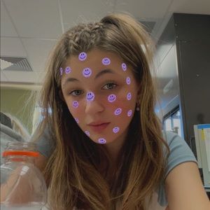 Meet your Posher, Jade